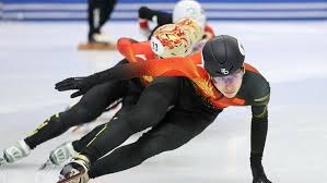 数学轶事：解析“庞加莱”对三体问题与随机性本质的哲学博弈。（数学逸闻：庞加莱与三体问题及随机性本质的哲学交锋）