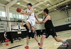 德扑里的“英雄弃牌（Hero Fold）”：为什么能扔掉大顺子的人才是真高手。（德州扑克的英雄弃牌：敢弃大顺子的才是真高手）